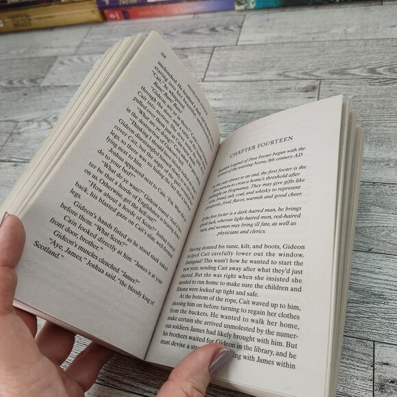 Highland Justice Sons of Sinclair by Heather McCollum 2022 1st Edition Romance‎ - Picture 4 of 11